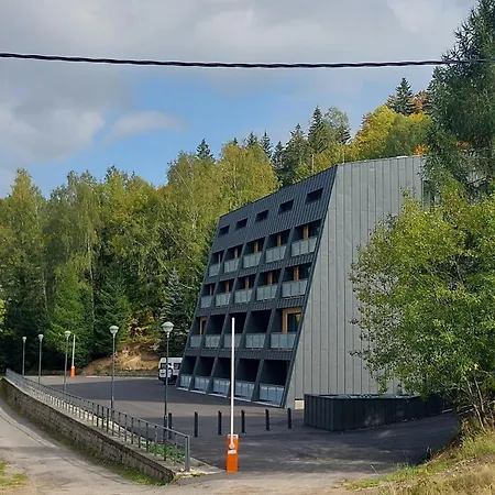 Na Kraji Lesa Apartment
