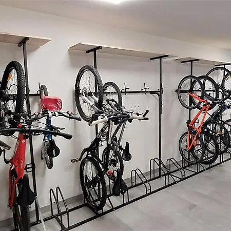 Na Kraji Lesa Apartment *